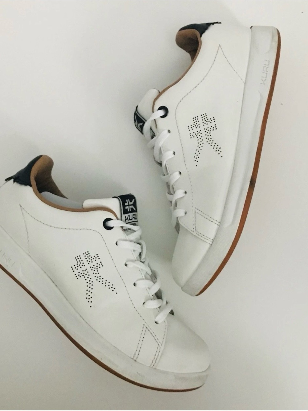 Kuru Roam Classic Court Womens White Athletic Leather Shoes Sneakers